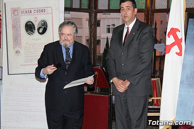 Totana acogi una Conferencia Institucional de la Unin Monrquica de España - 16