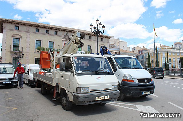 Se coloca la imagen corporativa del Centenario de la Ciudad en 6 taxis y 35 vehculos municipales para promocionar este evento histrico y cultural - 2