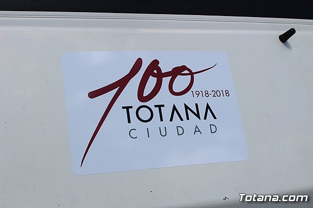Se coloca la imagen corporativa del Centenario de la Ciudad en 6 taxis y 35 vehculos municipales para promocionar este evento histrico y cultural - 3