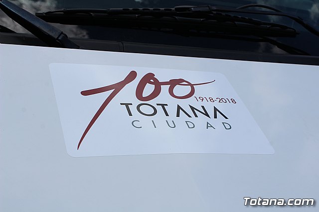 Se coloca la imagen corporativa del Centenario de la Ciudad en 6 taxis y 35 vehculos municipales para promocionar este evento histrico y cultural - 5