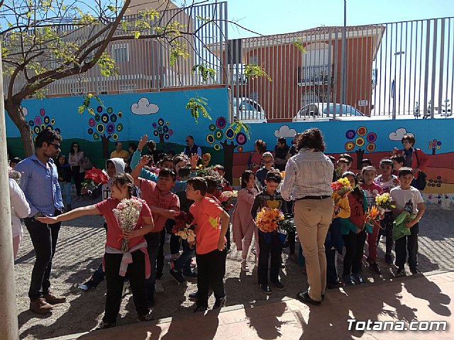 Emotivo y colorido da de La Cruz en el CEIP La Cruz de Totana - 6