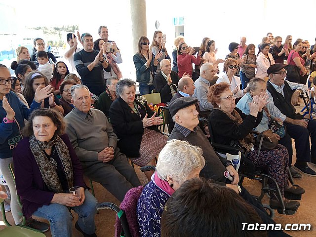 Emotivo y colorido da de La Cruz en el CEIP La Cruz de Totana - 15