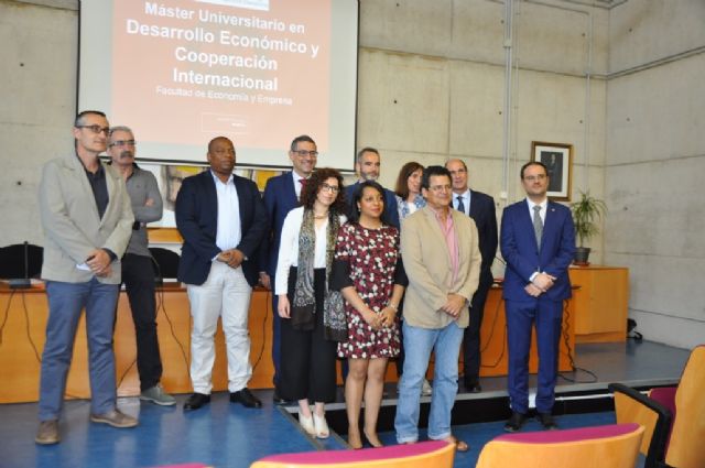 Acto de Clausura de sus Estudios de Mster del curso acadmico 2017/2018 - 5