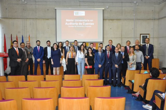 Acto de Clausura de sus Estudios de Mster del curso acadmico 2017/2018 - 6