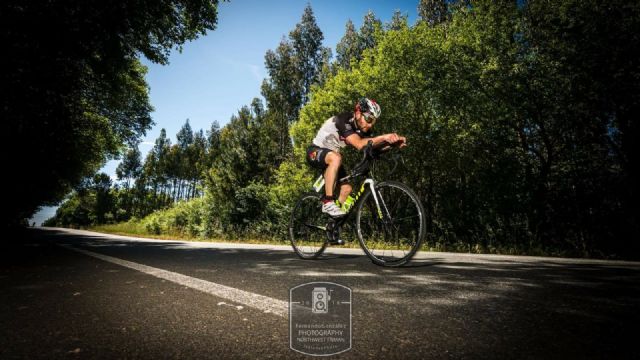 Juan Snchez, del Club Totana Triatln, consigue finalizar la prueba de distancia Ironman - 8
