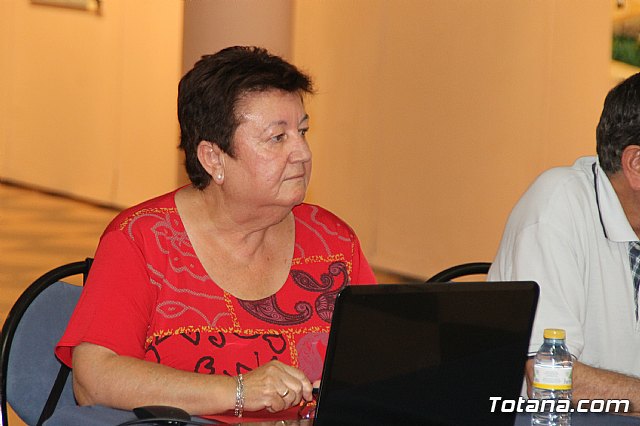 Gran aceptacin de la mesa redonda titulada “La llegada de la democracia a Totana contada por sus protagonistas. Las primeras elecciones democrticas” - 10
