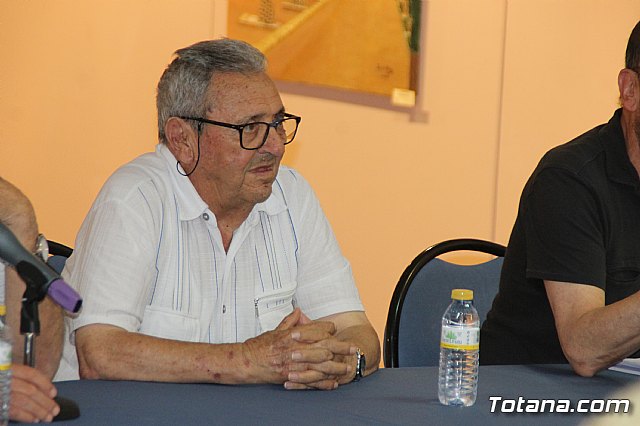 Gran aceptacin de la mesa redonda titulada “La llegada de la democracia a Totana contada por sus protagonistas. Las primeras elecciones democrticas” - 8