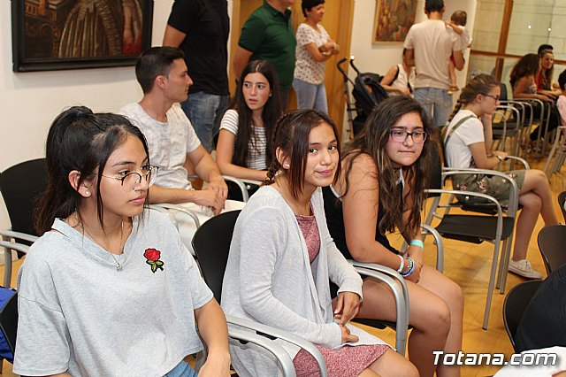 El Ayuntamiento realiza un reconocimiento institucional a los escolares de los distintos centros educativos de Totana que han obtenido buenos resultados en el programa regional de Deporte Escolar - 8