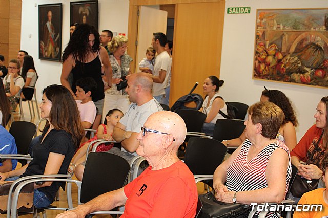 El Ayuntamiento realiza un reconocimiento institucional a los escolares de los distintos centros educativos de Totana que han obtenido buenos resultados en el programa regional de Deporte Escolar - 16