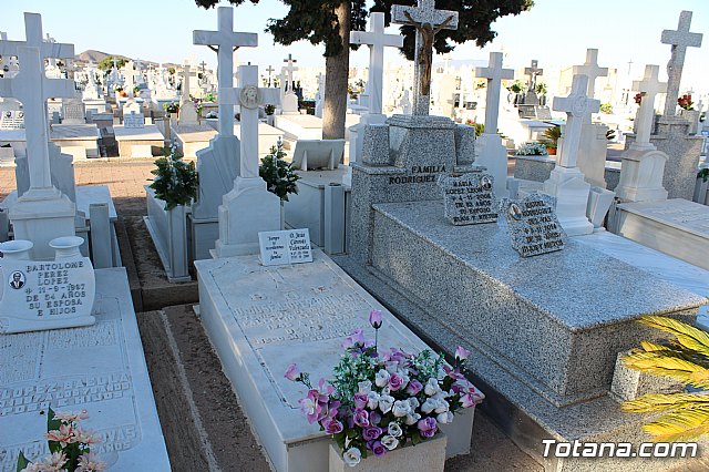 Tradicional Misa en el Cementerio Municipal “Nuestra Sra. del Carmen” con motivo de la festividad de la Virgen del Carmen - 21