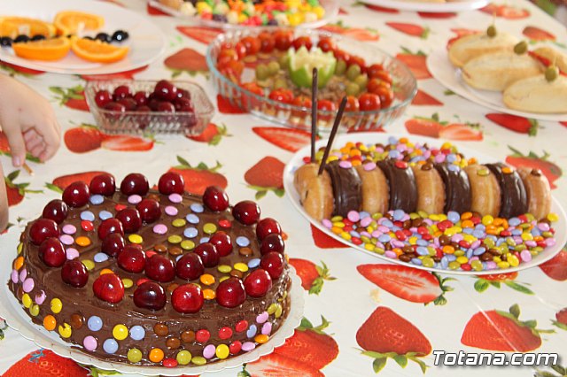 Unos 60 niños y niñas participan este mes en el Taller de Cocina Creativa y Divertida - 17