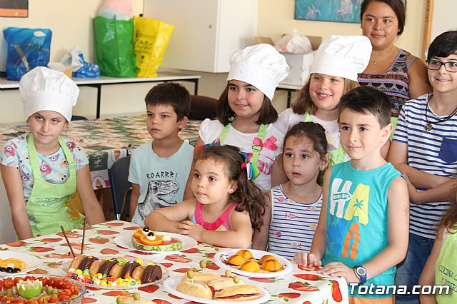 Unos 60 niños y niñas participan este mes en el Taller de Cocina Creativa y Divertida - 30