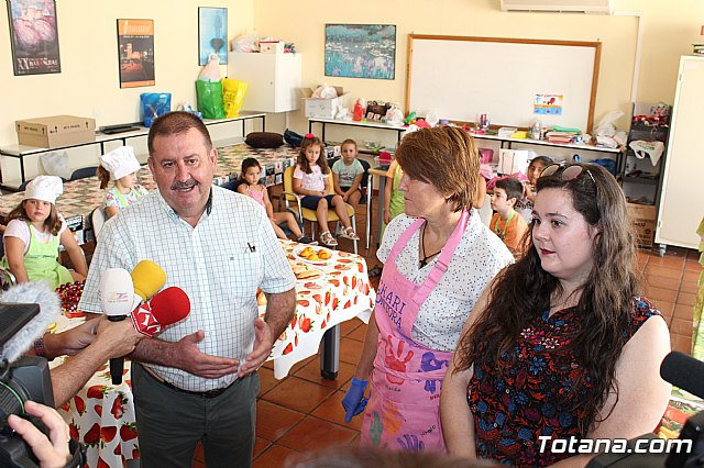 Unos 60 niños y niñas participan este mes en el Taller de Cocina Creativa y Divertida - 28