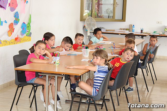 Un total de 13 niños participan en la Escuela de Verano 