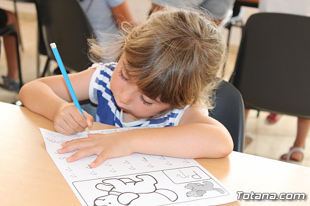 Un total de 13 niños participan en la Escuela de Verano 