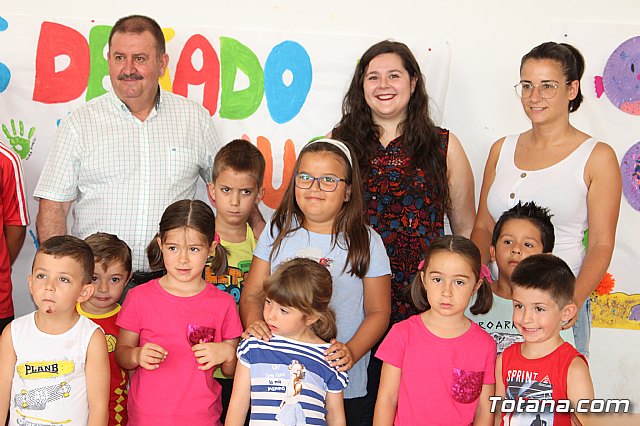 Un total de 13 niños participan en la Escuela de Verano 