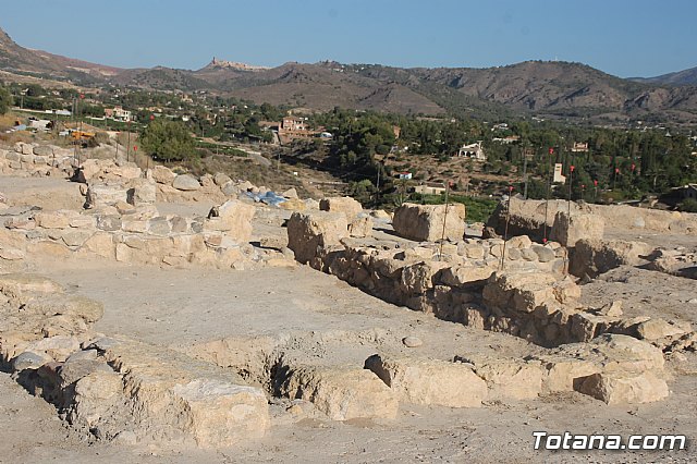 Unos 20 voluntarios participan en el V Campo de Trabajo Arqueolgico de “Las Cabezuelas”, que se celebra hasta el 3 de agosto - 13