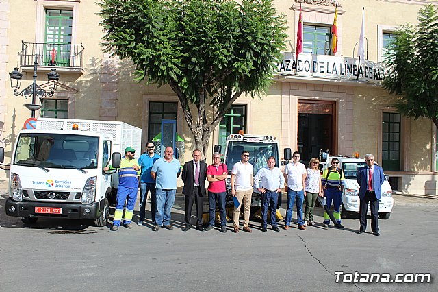 Se presenta la nueva maquinaria adquirida por la concesionaria del servicio de limpieza viaria y recogida de residuos slidos urbanos - 17