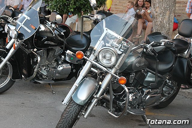 Totana Custom realiz su tradicional ofrenda a Santiago Apstol, patrn de Totana - 4