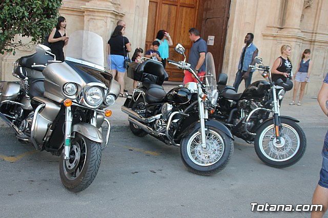 Totana Custom realiz su tradicional ofrenda a Santiago Apstol, patrn de Totana - 7