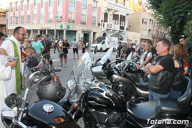 Totana Custom realiz su tradicional ofrenda a Santiago Apstol, patrn de Totana - 14