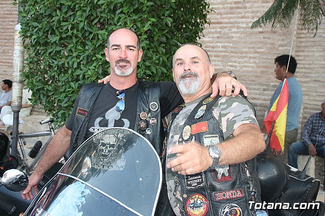 Totana Custom realiz su tradicional ofrenda a Santiago Apstol, patrn de Totana - 22