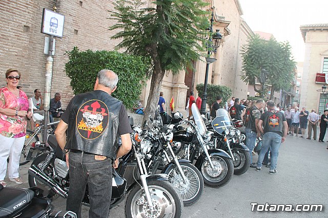 Totana Custom realiz su tradicional ofrenda a Santiago Apstol, patrn de Totana - 28