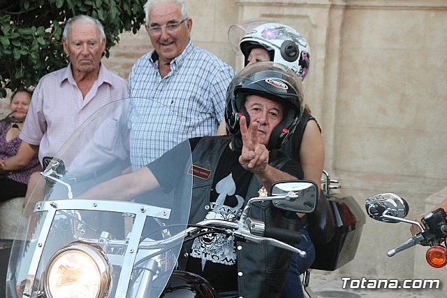 Totana Custom realiz su tradicional ofrenda a Santiago Apstol, patrn de Totana - 33