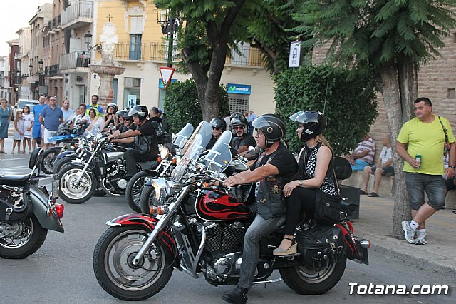 Totana Custom realiz su tradicional ofrenda a Santiago Apstol, patrn de Totana - 36