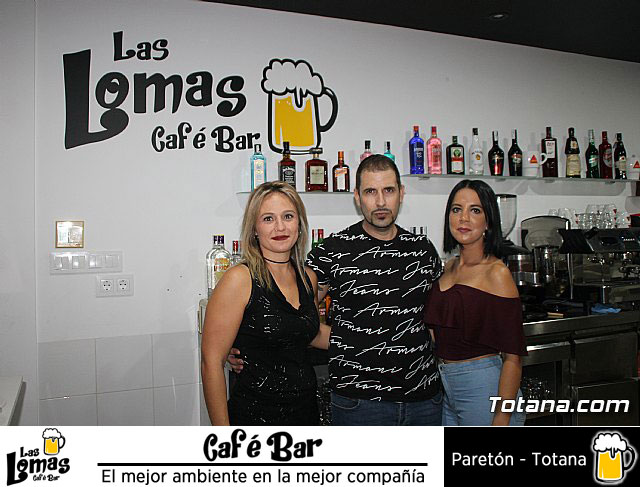 Abre sus puertas Las Lomas Caf Bar - 1