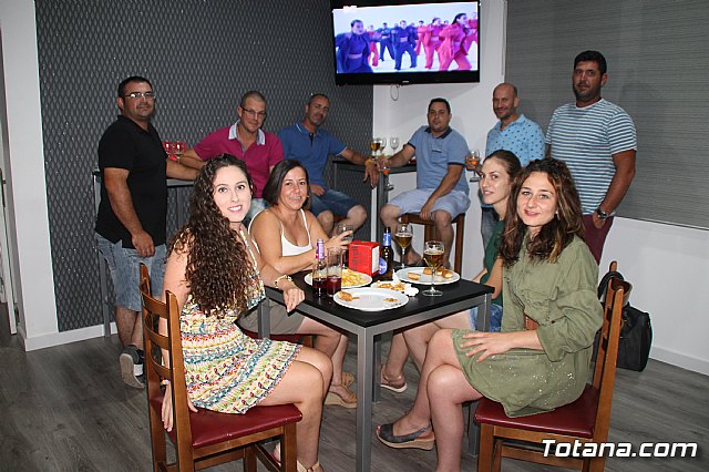 Abre sus puertas Las Lomas Caf Bar - 3