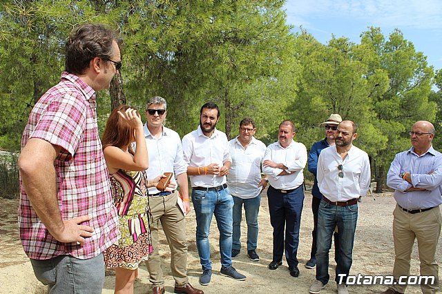 Ciudadanos reitera su apoyo a la preservacin y puesta en valor de nuestro patrimonio durante su visita al yacimiento argrico de La Bastida en Totana - 18