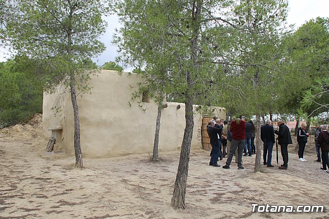 El alcalde acompaña a senadores murcianos a visitar el yacimiento aqueolgico de La Bastida - 9