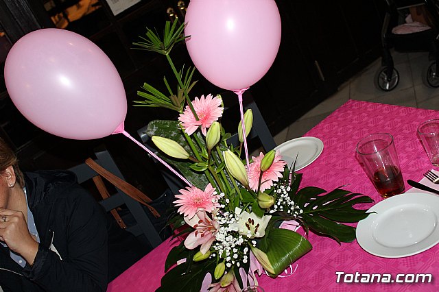 Un grupo de amigas, afectadas y supervivientes del Cncer de mama se renen un año ms con motivo del Da Mundial contra el Cncer de mama - 18