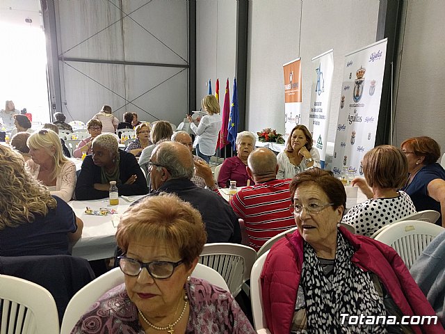 Totana estuvo presente en el Encuentro Regional de Amas de Casa, que se celebr en guilas - 6