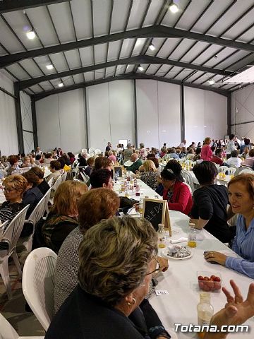 Totana estuvo presente en el Encuentro Regional de Amas de Casa, que se celebr en guilas - 11