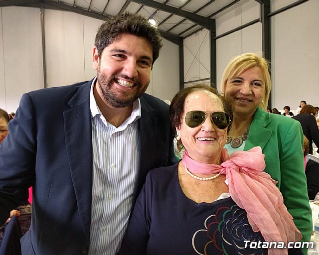 Totana estuvo presente en el Encuentro Regional de Amas de Casa, que se celebr en guilas - 25