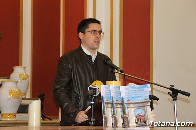 El cronista Juan Cnovas Mulero presenta el Cuadernillo sobre el Cementerio Municipal “Nuestra Señora del Carmen” - 17
