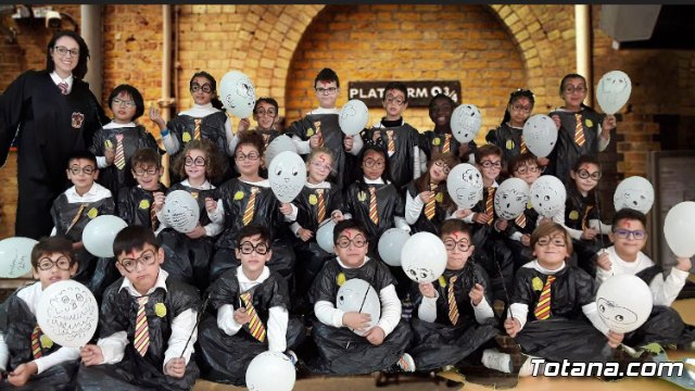 El CEIP La Cruz se lo pasa en grande en Halloween - 2