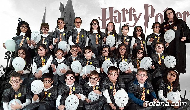 El CEIP La Cruz se lo pasa en grande en Halloween - 6