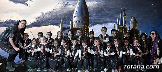 El CEIP La Cruz se lo pasa en grande en Halloween - 13