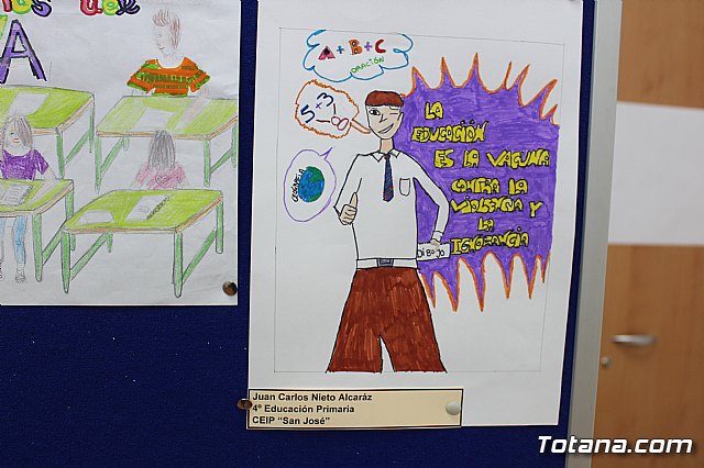 Se entregan los premios del XV Concurso de Dibujo de los Derechos del Niñ@ del 2018 - 16