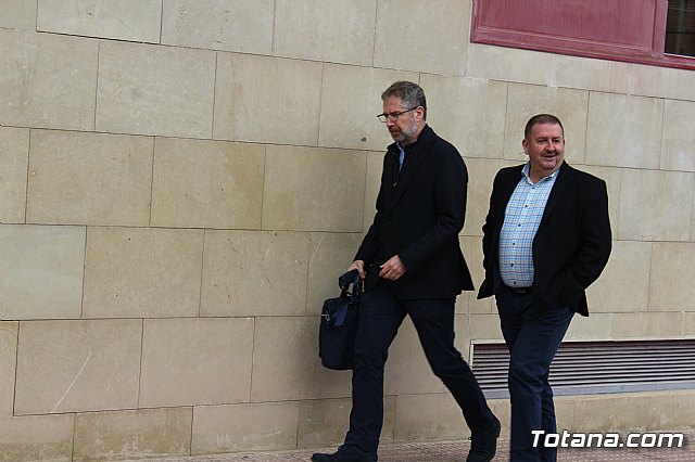 Querella de la Asociacin Libertas contra el alcalde y la concejal de Igualdad por pintar los pasos de peatones arcoris - 12