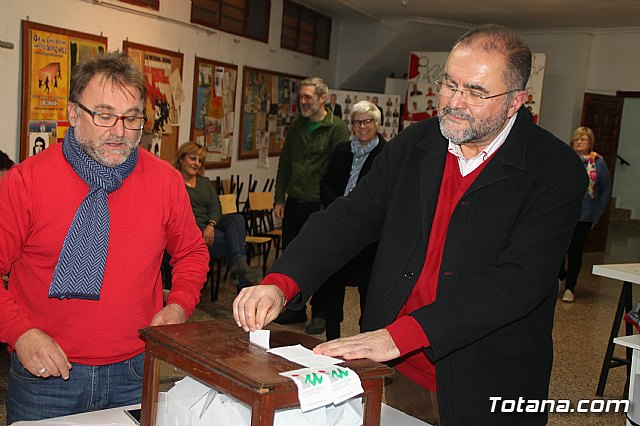 Juan Jos Cnovas ser el candidato de Ganar Totana a la alcalda en las elecciones de mayo de 2019, tras ser ratificado anoche - 6