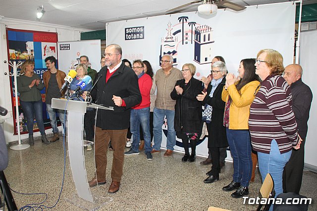 Juan Jos Cnovas ser el candidato de Ganar Totana a la alcalda en las elecciones de mayo de 2019, tras ser ratificado anoche - 18