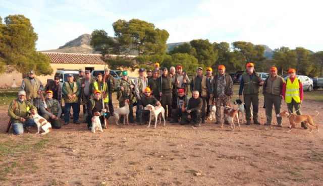Una treintena de cazadores participaron ayer en el XXXIII Campeonato de Caza Menor con Perro - 1