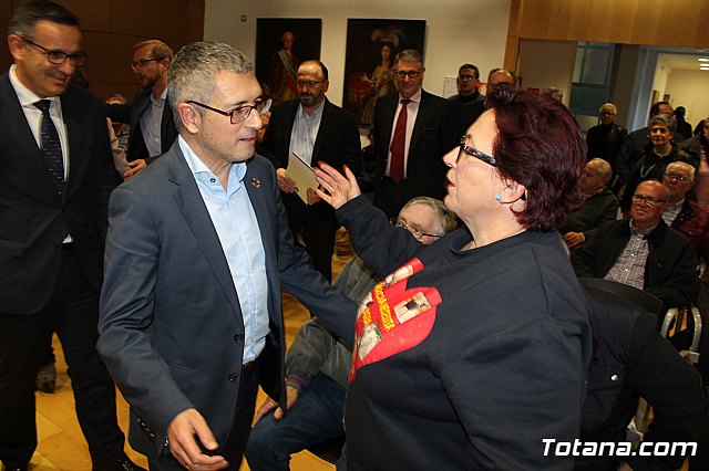 El secretario de Estado de Medio Ambiente se compromete con los regantes a agilizar la regularizacin de los riegos consolidados de El Raiguero, El Paretn y La Huerta - 23