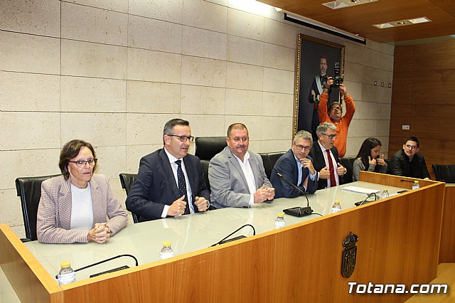 El secretario de Estado de Medio Ambiente se compromete con los regantes a agilizar la regularizacin de los riegos consolidados de El Raiguero, El Paretn y La Huerta - 25