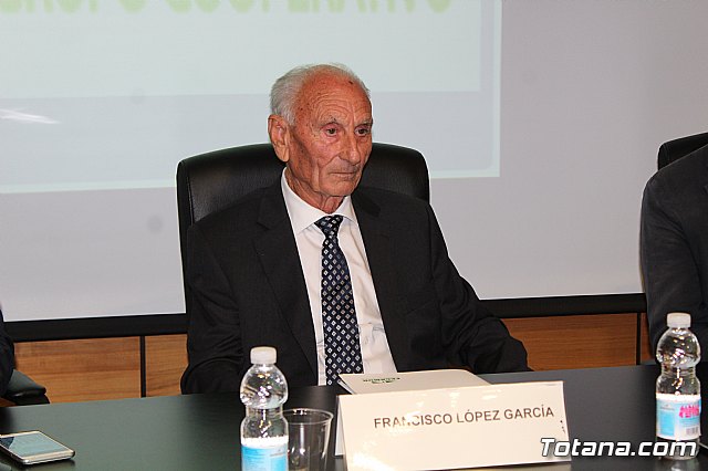 Agrobio presenta su plan de actividad en la asamblea de la Federacin de Cooperativas Agrarias de Murcia - 3