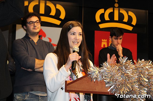 Se entregan los diplomas acreditativos a los diez alumnos de la XII Promocin del Bachillerato Internacional del IES “Juan de la Cierva” - 23